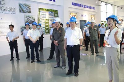 全市工业经济运行暨化工企业转型发展现场会在襄城召开，生物农药技术研发成焦点